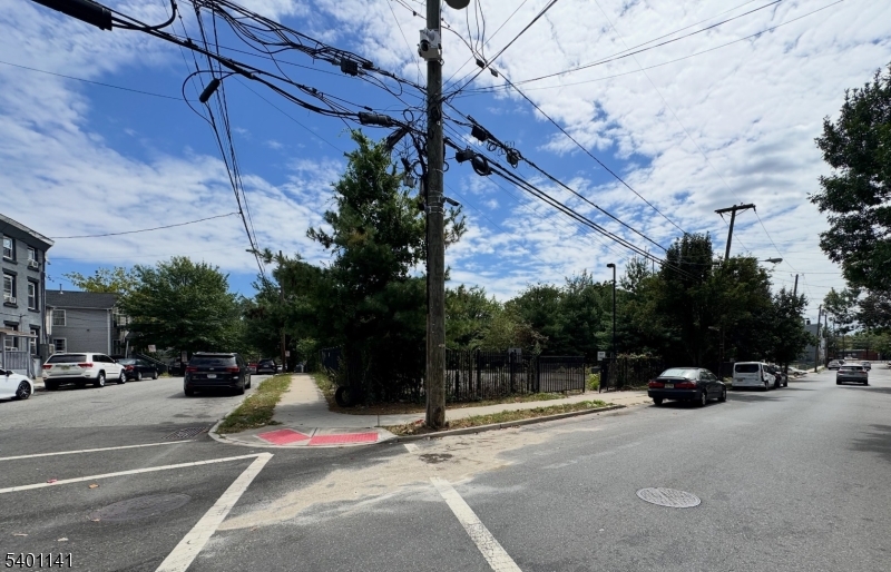 Paterson City, NJ 07522,66-68 N Main St