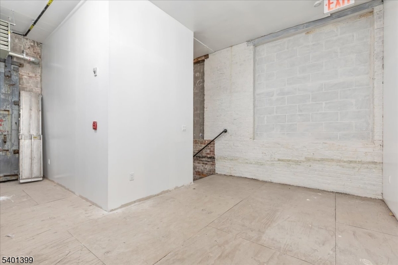 Irvington Twp., NJ 07111,127 Coit St