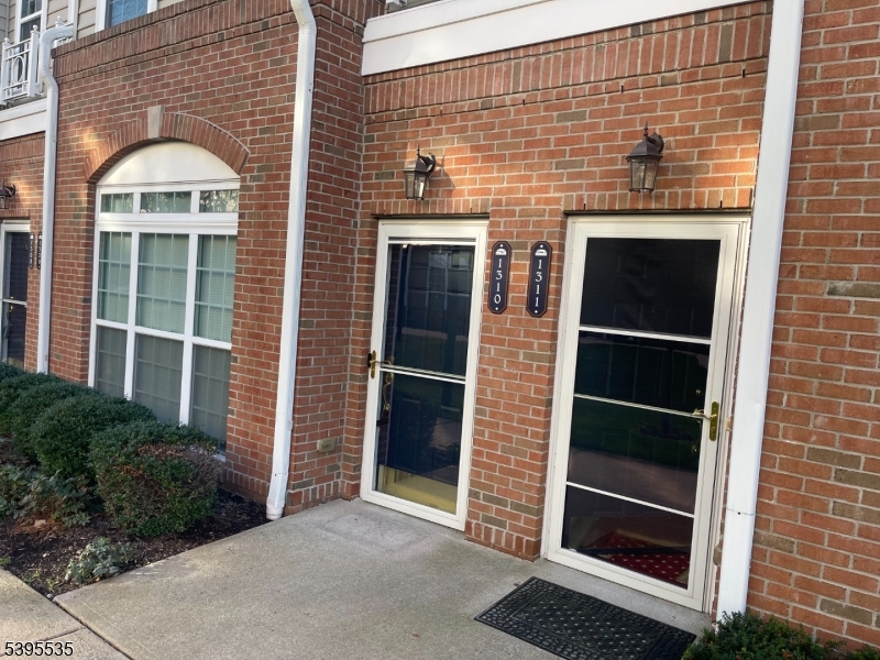 Belleville Twp., NJ 07109,1310 Hamilton St #1310