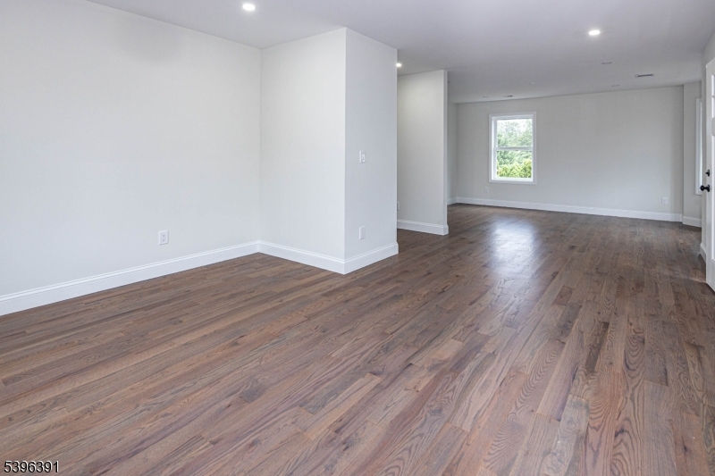 Sayreville Boro, NJ 08857,19 John St