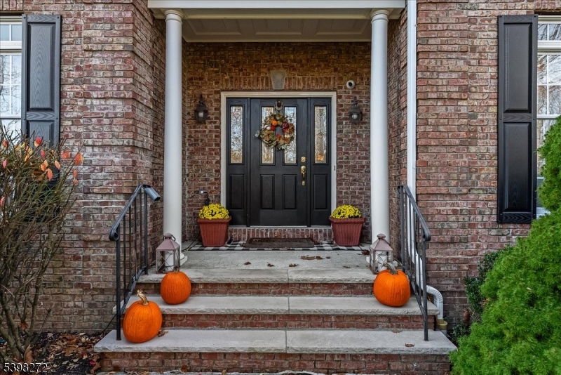 Sparta Twp., NJ 07871,10 King Alex Ct