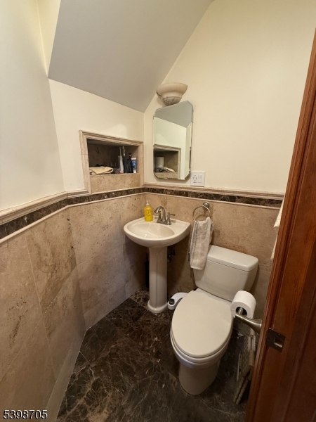 Wayne Twp., NJ 07470,49 Hinchman Ave