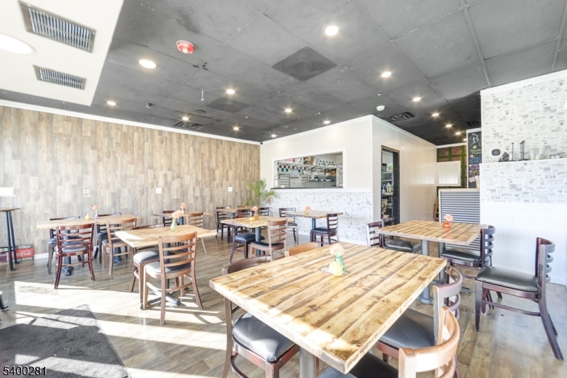 Wallington Boro, NJ 07057,109 Locust Ave