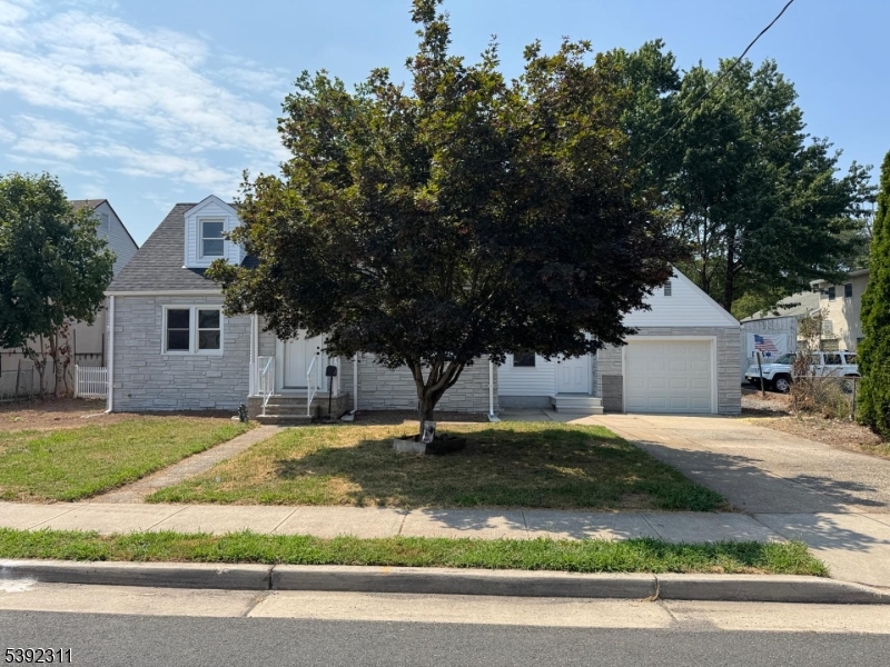 16 S 3rd Ave, Manville Boro, NJ 08835