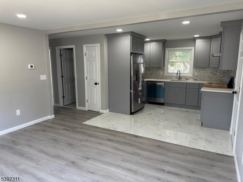 Manville Boro, NJ 08835,16 S 3rd Ave