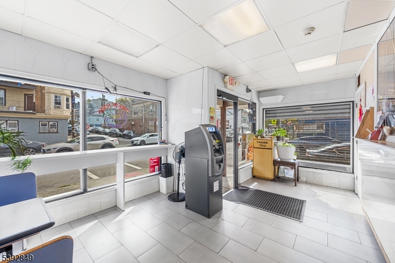 Paterson City, NJ 07522,465 Union Ave