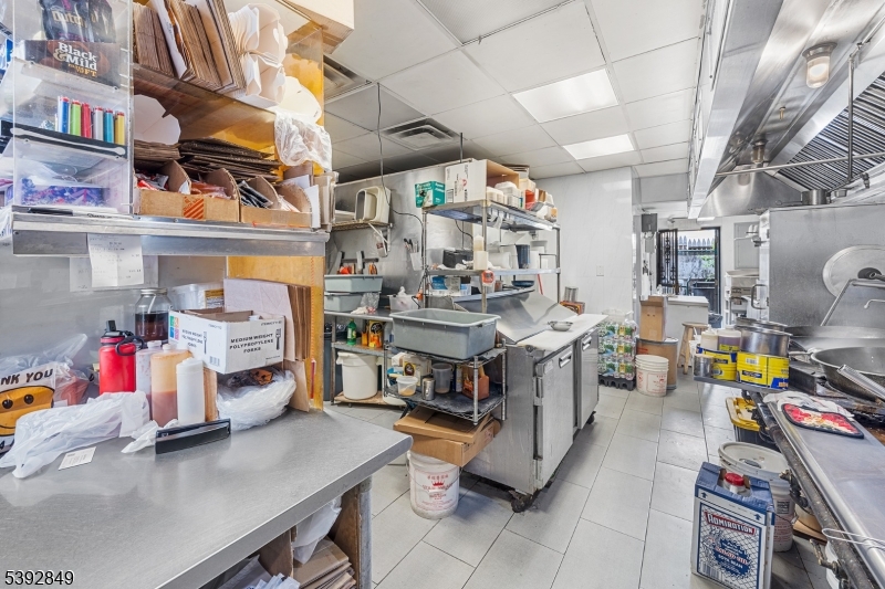 Paterson City, NJ 07522,465 Union Ave