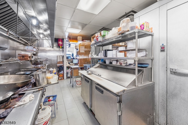 Paterson City, NJ 07522,465 Union Ave