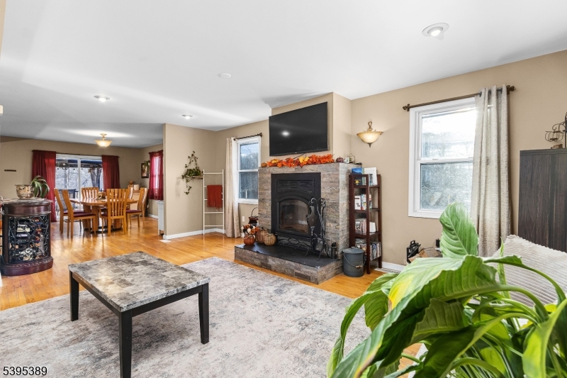 Hamburg Boro, NJ 07419,50 Quarry Rd