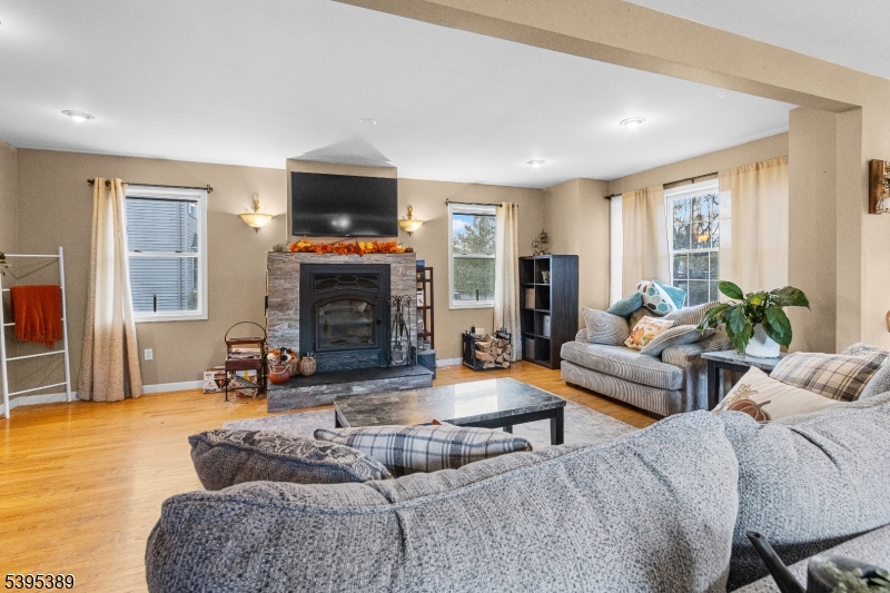 Hamburg Boro, NJ 07419,50 Quarry Rd