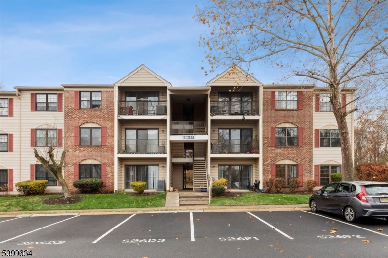 255 Hampshire Ct, Piscataway Twp., NJ 08854