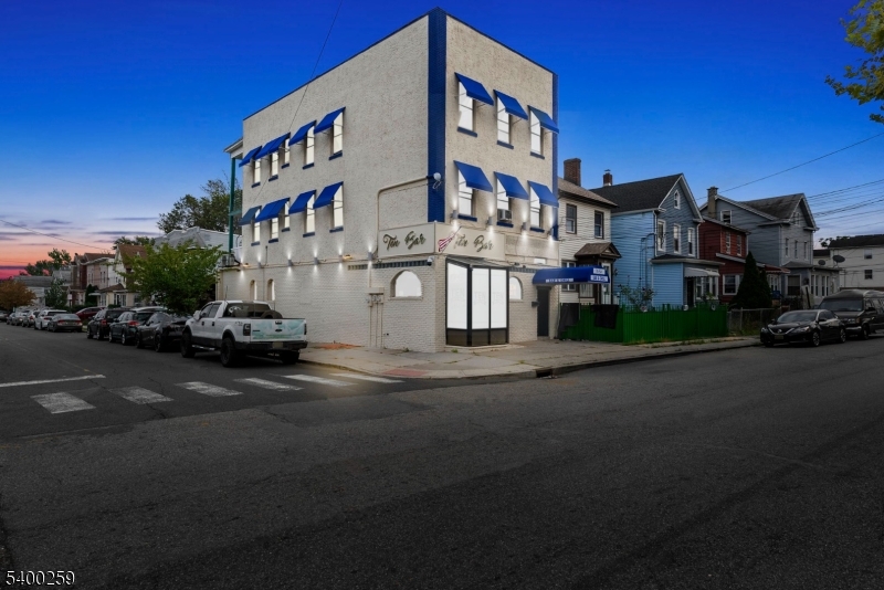 515 Jackson Ave, Elizabeth City, NJ 07201