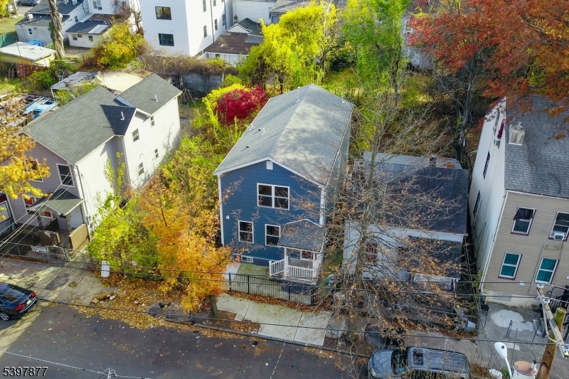 208 N 1St St, Paterson City, NJ 07522