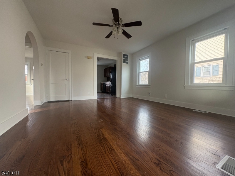 Somerville Boro, NJ 08876,18 S Clark Ave