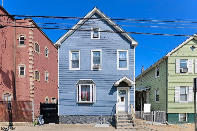 237 South St, Elizabeth City, NJ 07202