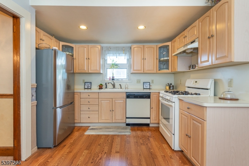 Belleville Twp., NJ 07109,118 Cedar Hill Ave