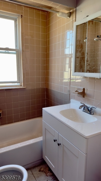 Clifton City, NJ 07011,240 E 1st ST