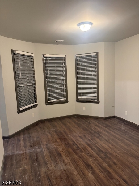 Newark City, NJ 07103,663 S 15Th St