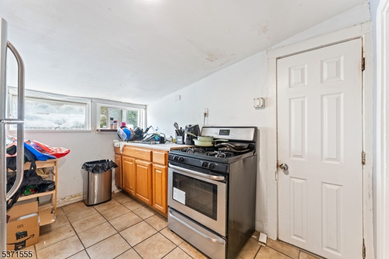 68 Welton St, New Brunswick City, NJ 08901