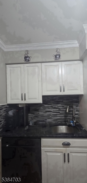 Elizabeth City, NJ 07208,660-672 N Broad St #20 A