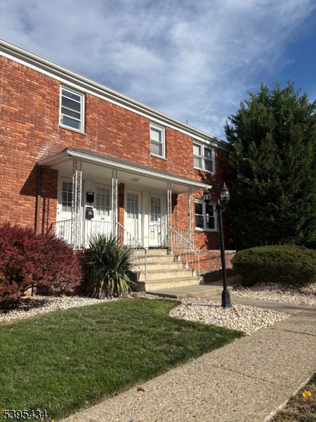 1 Oak Grove Rd #B1, Caldwell Boro Twp., NJ 07006