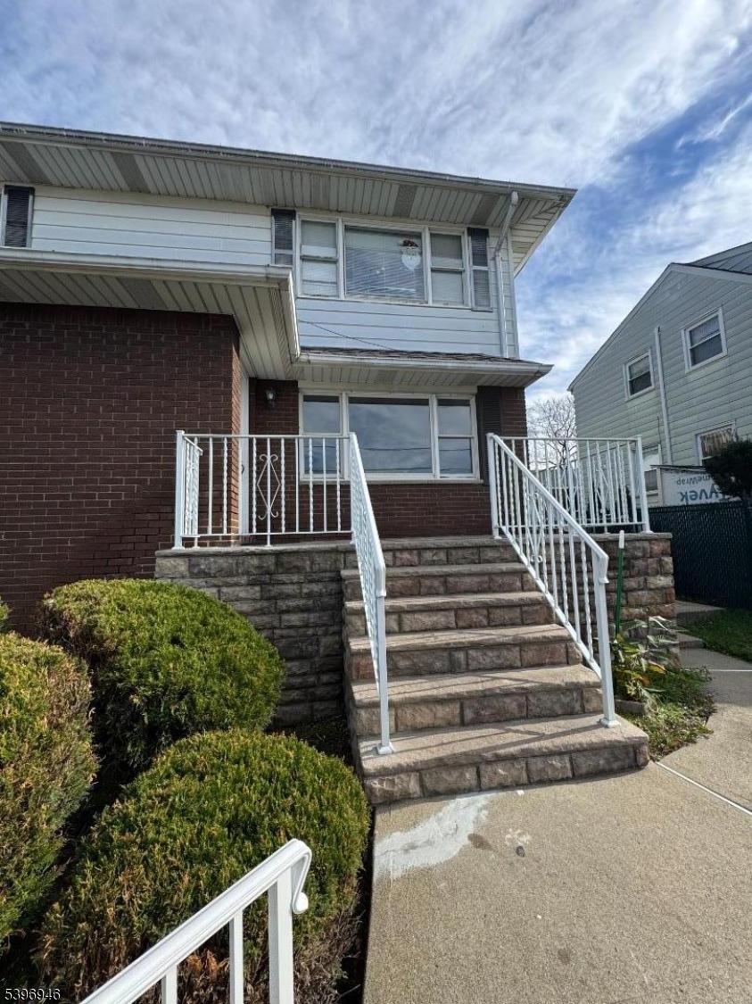 Woodland Park, NJ 07424,97 Maple Ave