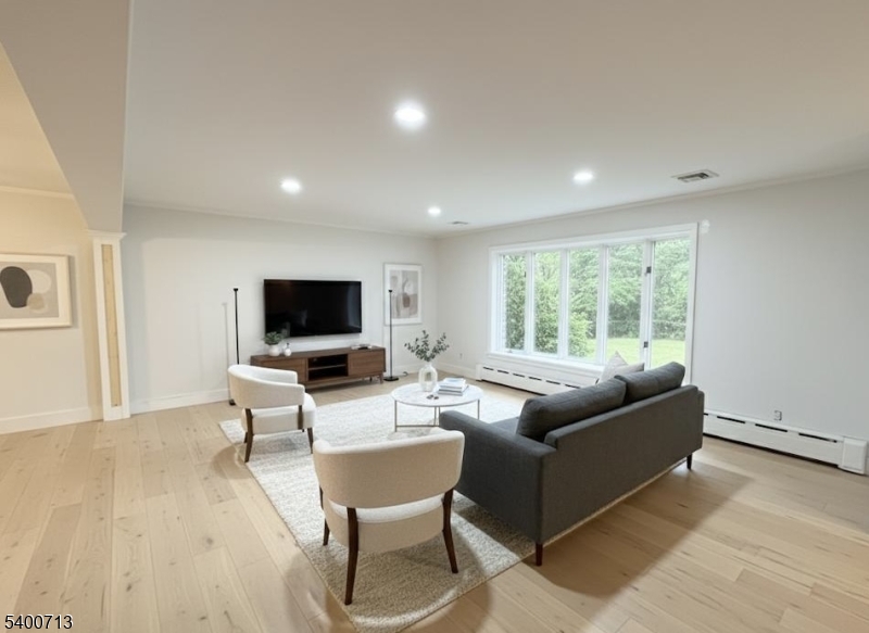 Paramus Boro, NJ 07652,581 Mazur Ave