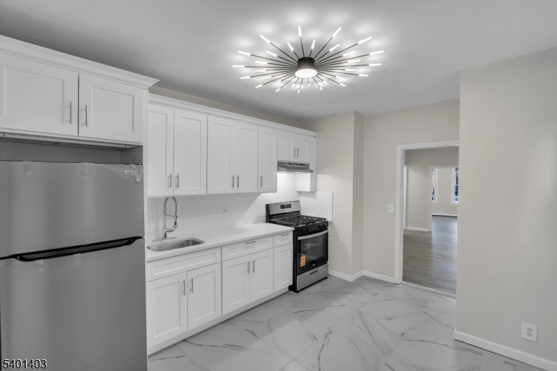 East Orange City, NJ 07017,537 N Grove St