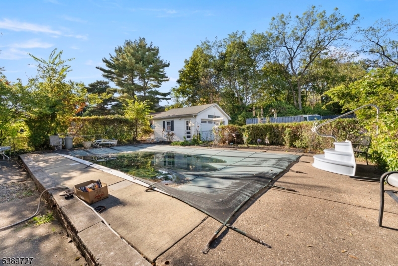 Totowa Boro, NJ 07512,91 Minnisink Rd