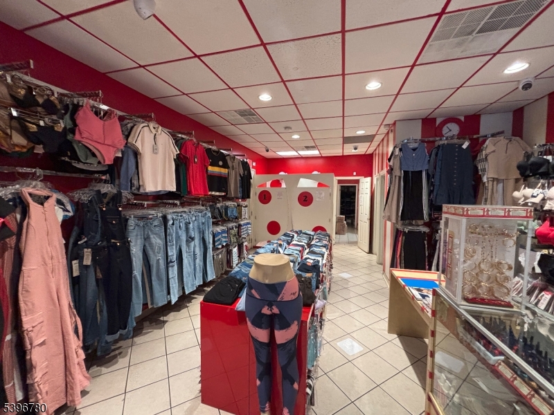 Elizabeth City, NJ 07208,280 Morris Ave