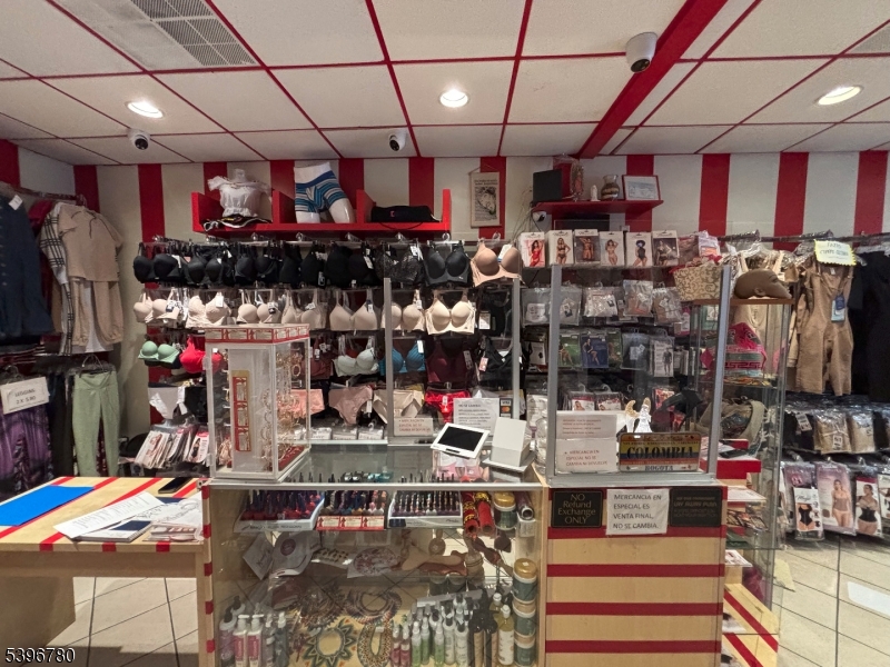 Elizabeth City, NJ 07208,280 Morris Ave