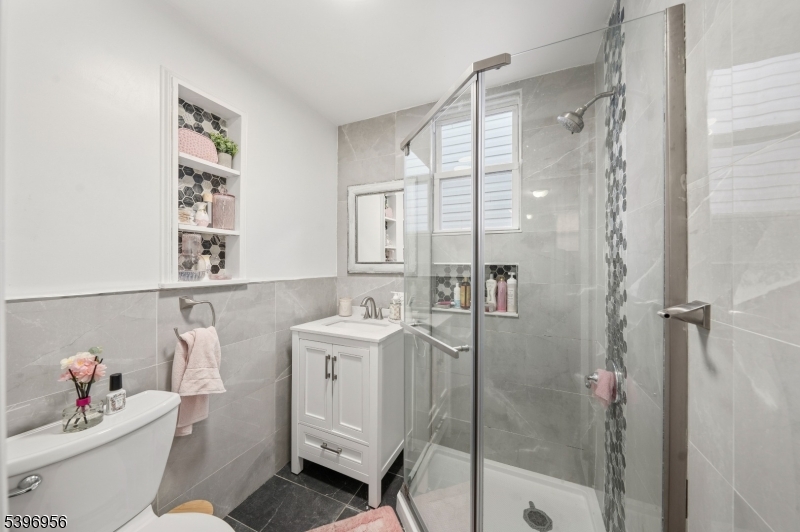 North Bergen Twp., NJ 07047,4616 Meadowview Ave