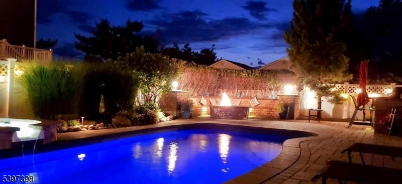 Ship Bottom Boro, NJ 08008,108 W 10Th St