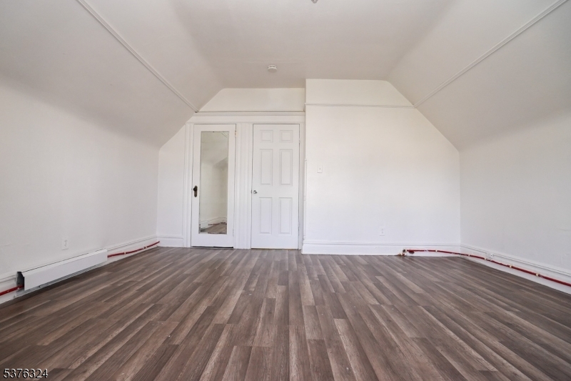 Newark City, NJ 07108,26-28 Treacy Ave 3rd Floor #1