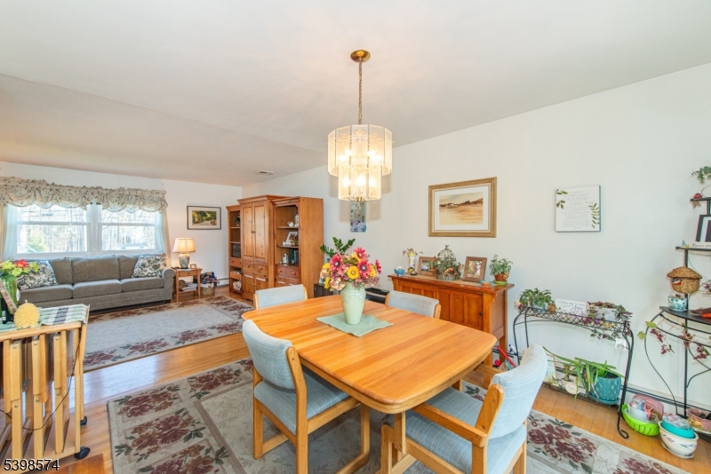 Roxbury Twp., NJ 07876,50 Henry St