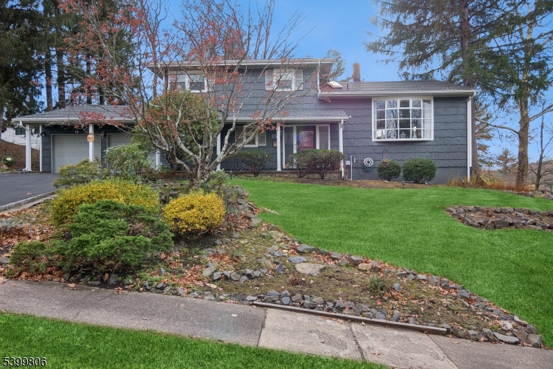 West Orange Twp., NJ 07052,15 Edgar Rd