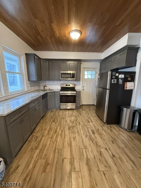 Montclair Twp., NJ 07042,42 N Willow St #2