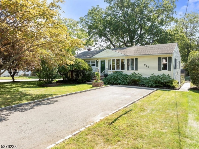 654 E Woodbridge Ave, Woodbridge Twp., NJ 07001