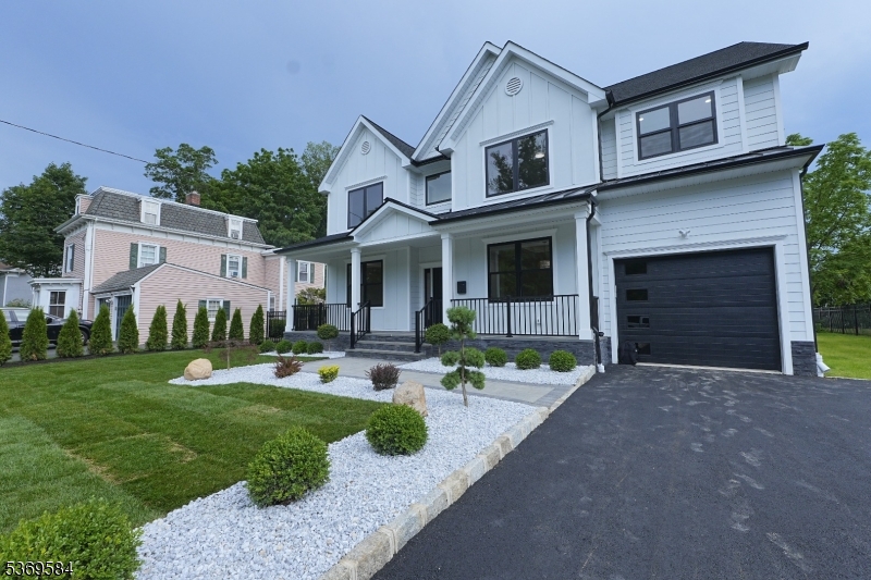 Madison Boro, NJ 07940,352 Woodland Rd