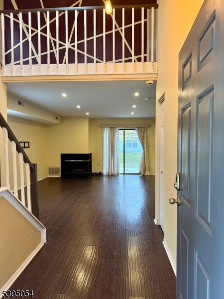 92 Winchester Way, Franklin Twp., NJ 08873