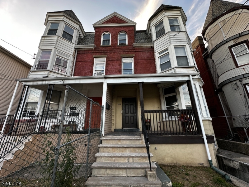 366 Summer Ave, Newark City, NJ 07104
