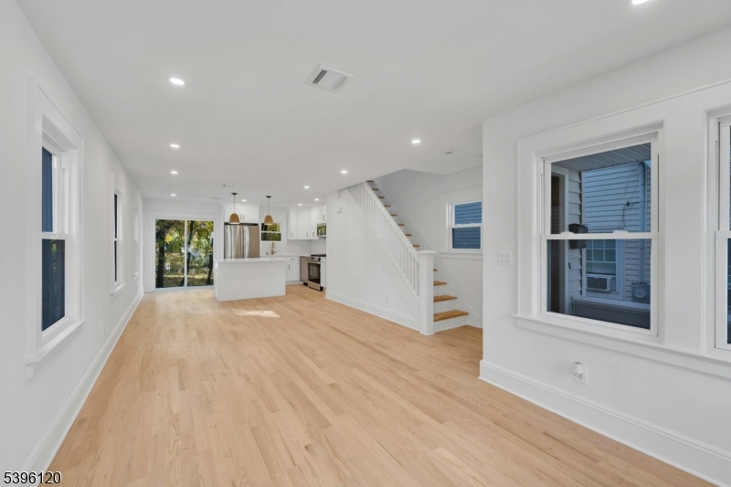 Rutherford Boro, NJ 07070,173 W Newell Ave