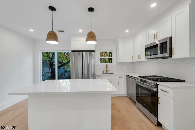 Rutherford Boro, NJ 07070,173 W Newell Ave