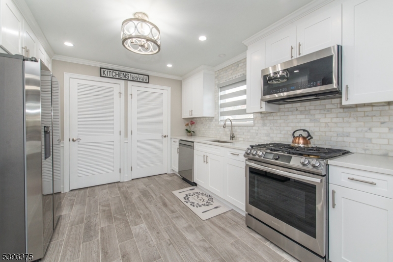 East Hanover Twp., NJ 07936,16 Claire Ct