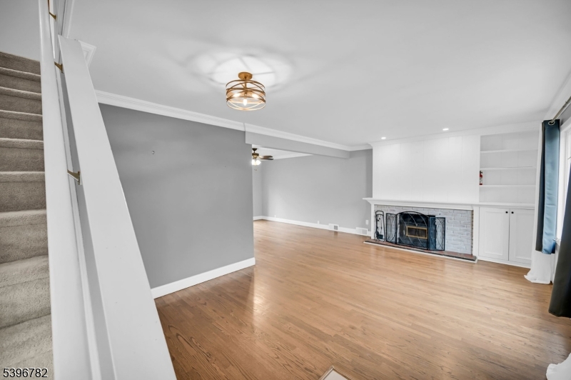 Ogdensburg Boro, NJ 07439,12 Richards St