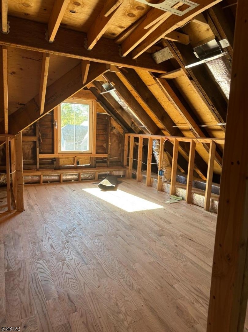 Newton Town, NJ 07860,17 Union Pl