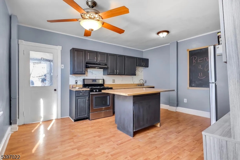 Burlington City, NJ 08016,929 Bordentown Rd