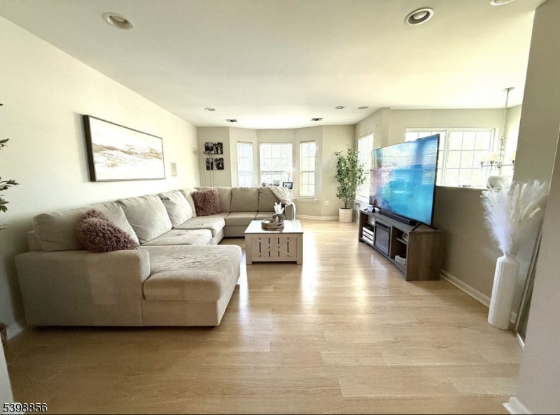 Piscataway Twp., NJ 08854,189 Sunshine Dr #189