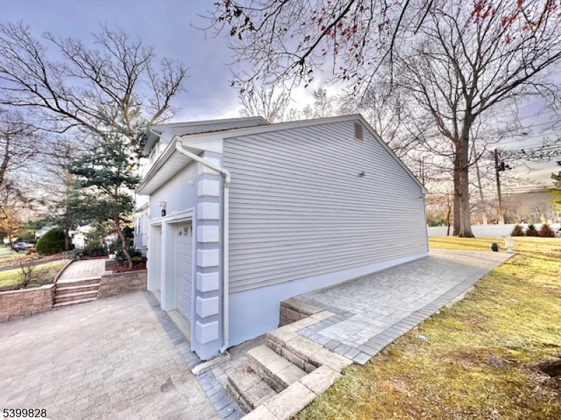 East Brunswick Twp., NJ 08816,8 Constitution Ct