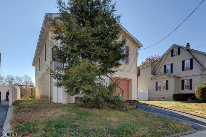 Bloomfield Twp., NJ 07003,90 Dewey St